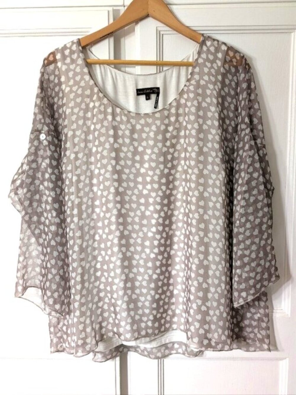 Like New Jane & John Heart-Print Taupe Layered Blouse Roll Tab Sleeve- XL